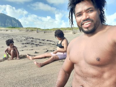 Quadrillionaire Trott Bailey Family chilling at the beach. Buff Bodybuilder Kimroy KB Bailey, Food lover Sher Trott Bailey and Princess Keilah Trott Bailey