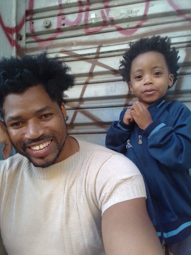 Big King Kimroy Bailey and Warrior Princess Kaleeyon after school routine waiting for Keilah to finish school so we can head home. Handsome buff natural hair dad with beautiful daughter