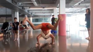 World Ruler Sher school kids on Single Mother lie Big King handstand with Keilah and Kaleeyon