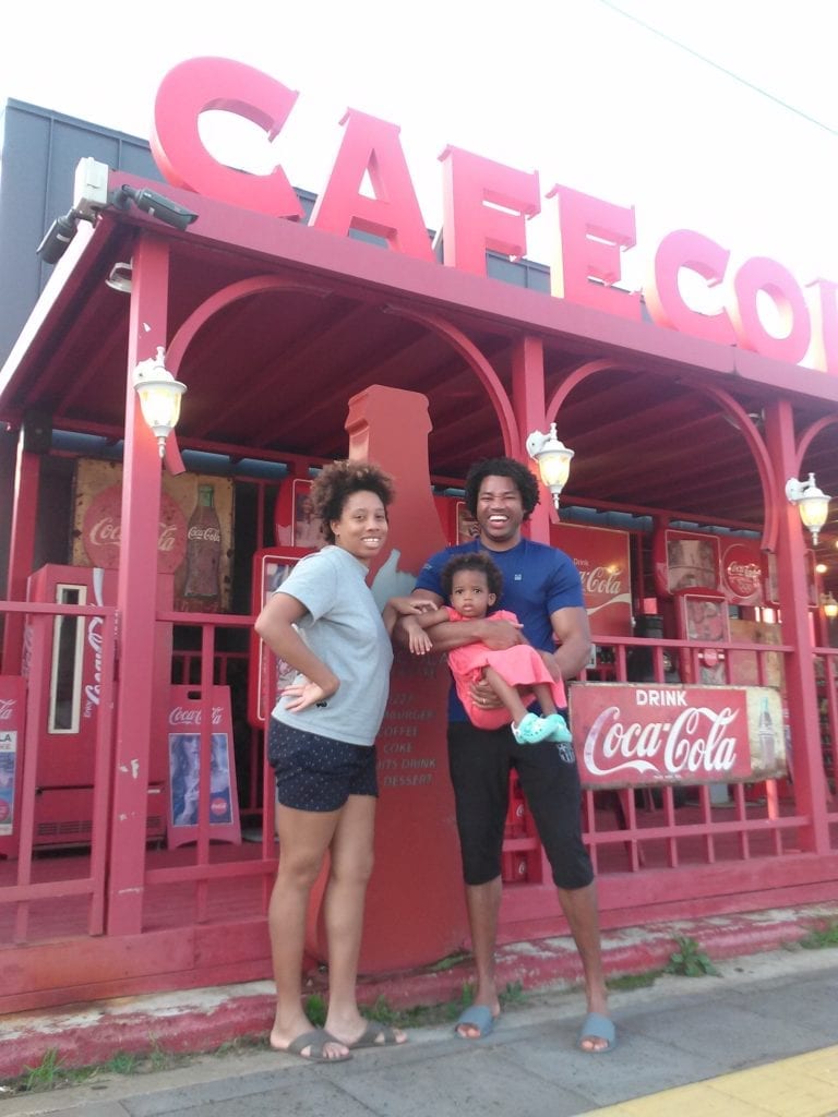 KB Sher and Keilah Trott Bailey at Cafe Cola on Oasis Videos 10